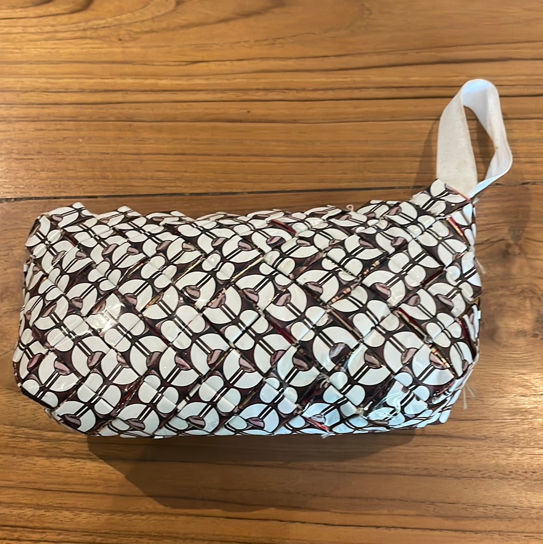 Medium recycled plastic purse